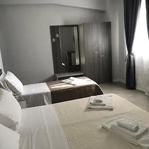 Borgo Palombaio , Aeroporto di Catania Fontana Rossa Italia